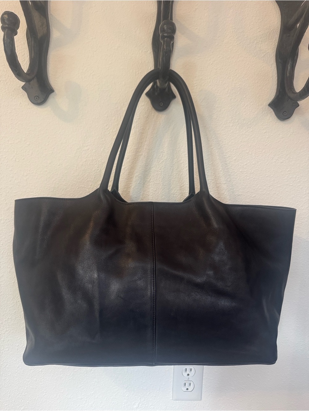 Gabriela Hearst McEwan Leather Tote Napa Black